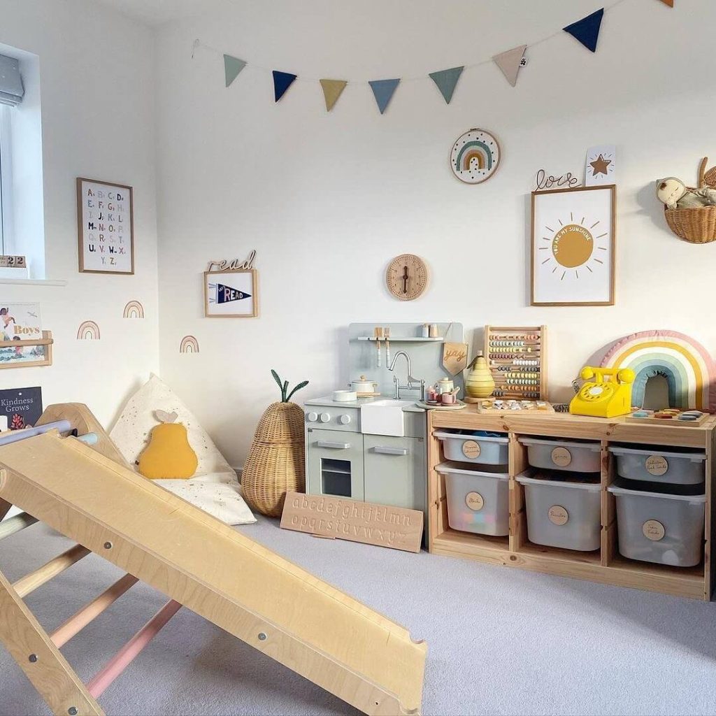 montessori creative playroom layout